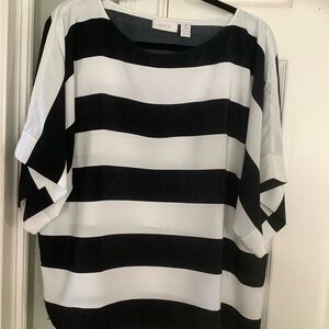 Chico's Black and White 3/4 Sleeve Oversized Blouse